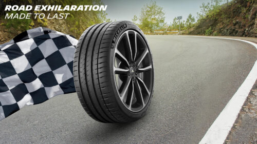 Pilot Sport 4s Lifestyle 4